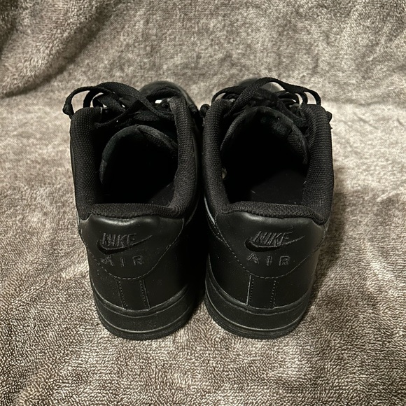 Nike Air Force 1s - Picture 4 of 6